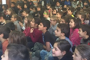 Bambini attentissimi...