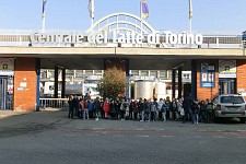Davanti alla Centrale...