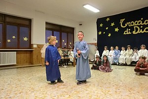 I due angeli: Traccia di Dio e San Michele